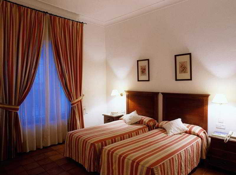 Hotel Los Olivos Аркос-де-ла-Фронтера Номер фото